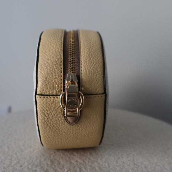 Coach Colorblock Camera Bag With Horse And Carriage - Chalk /Vanilla Cream New - Picture 11 of 14